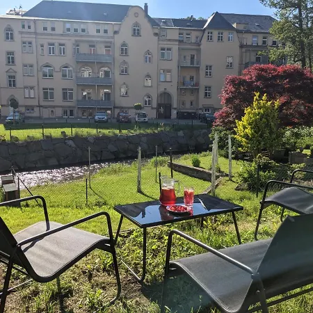Flussblickwohnung Mit Terrasse, Pool, Garten&sauna - Zi2 Apartment