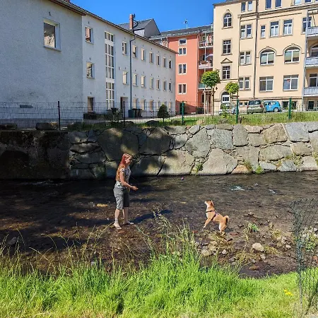 Flussblickwohnung Mit Terrasse, Pool, Garten&sauna - Zi2 Apartment